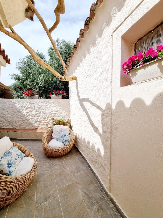 Stazzo San Teodoro Il Ginepro Piscina Condivisa Apartment Luaran gambar