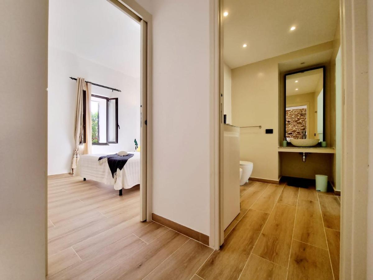 Stazzo San Teodoro Il Ginepro Piscina Condivisa Apartment Luaran gambar