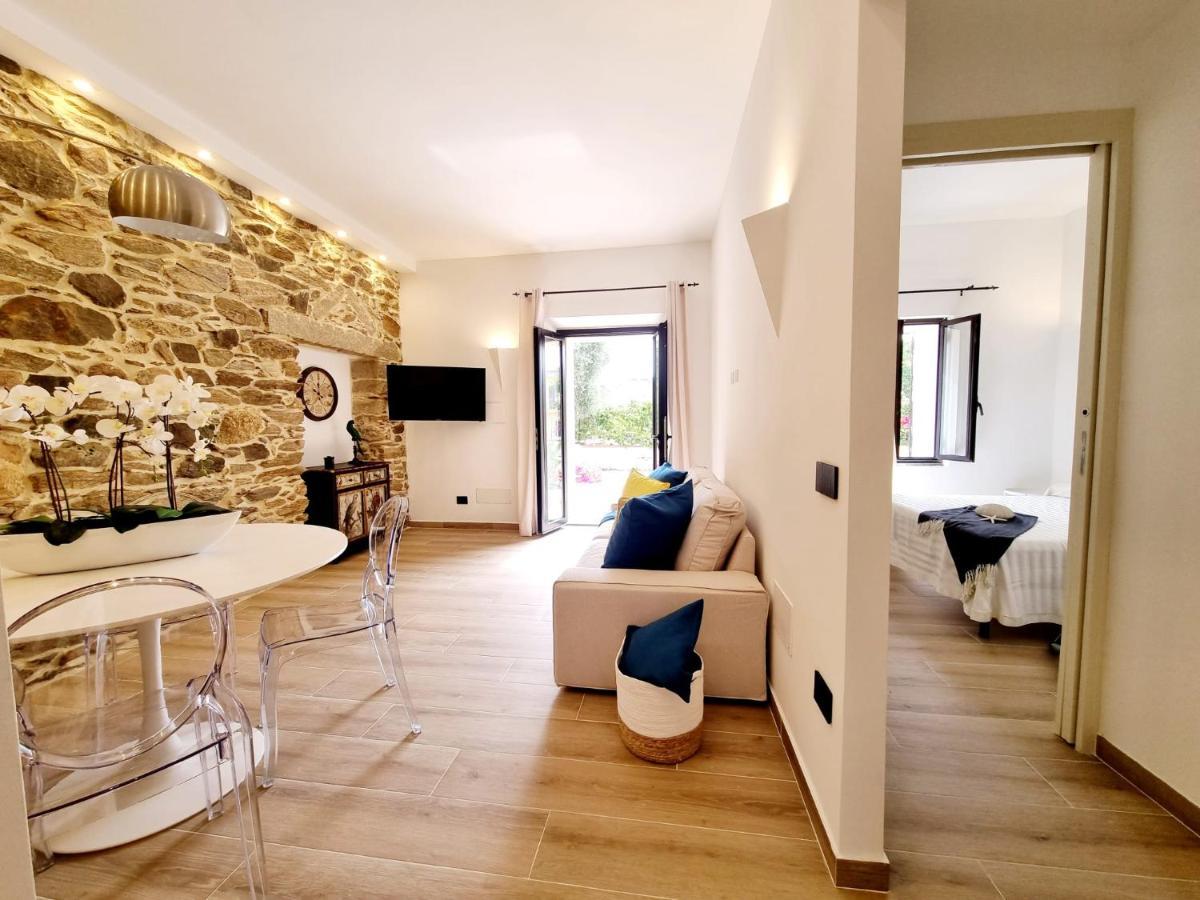 Stazzo San Teodoro Il Ginepro Piscina Condivisa Apartment Luaran gambar