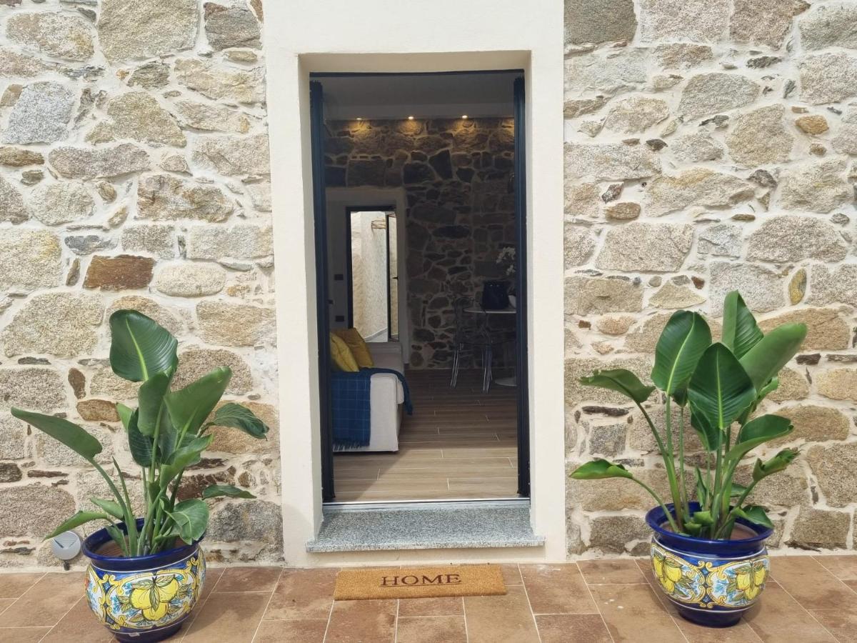 Stazzo San Teodoro Il Ginepro Piscina Condivisa Apartment Luaran gambar