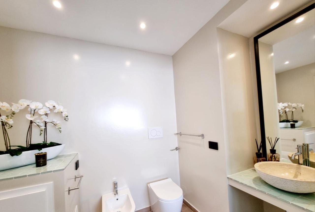 Stazzo San Teodoro Il Ginepro Piscina Condivisa Apartment Luaran gambar