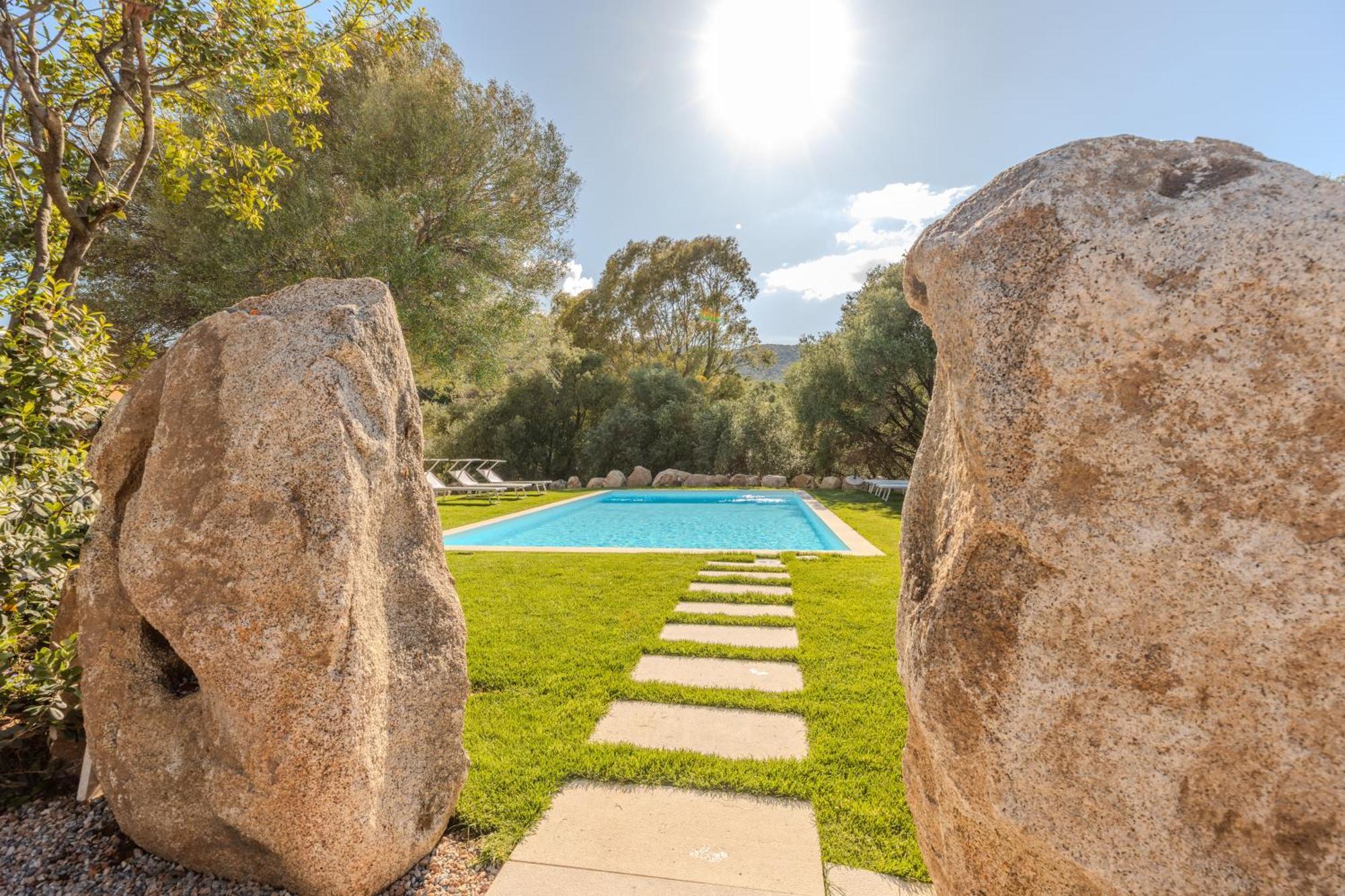 Stazzo San Teodoro Il Ginepro Piscina Condivisa Apartment Luaran gambar